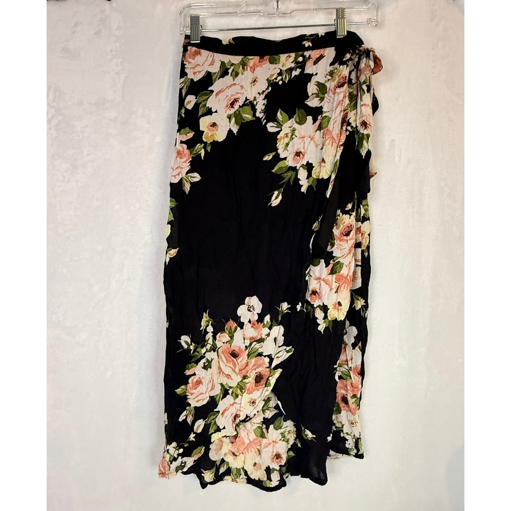 Band of Gypsies Wrap Skirt Women M Black Floral EUC Ruffle‎ Midi Viscose